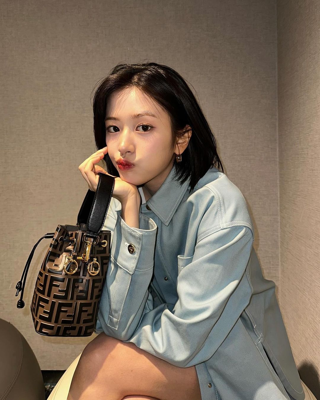 아이브 안유진 사복